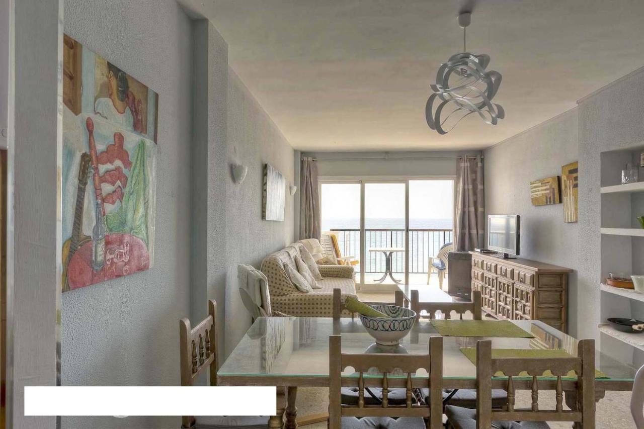 Precioso apartamento frontal al mar Nerja Esterno foto