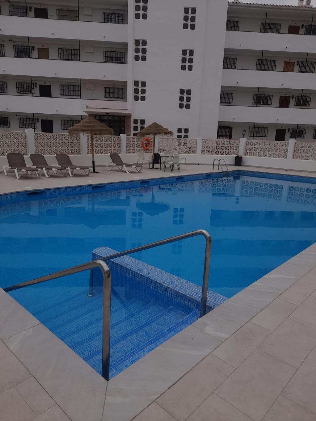 Precioso apartamento frontal al mar Nerja Esterno foto