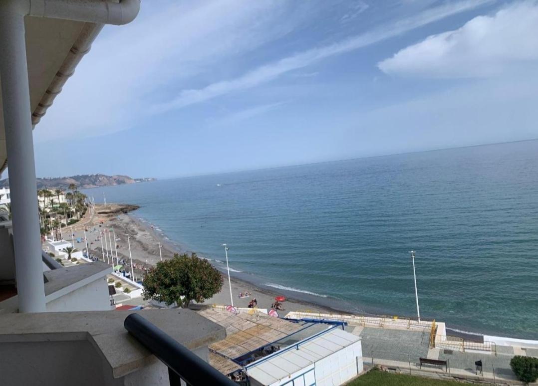 Precioso apartamento frontal al mar Nerja Esterno foto
